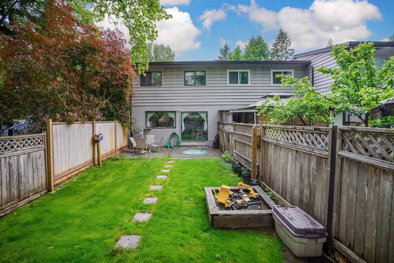 Listing Image 7