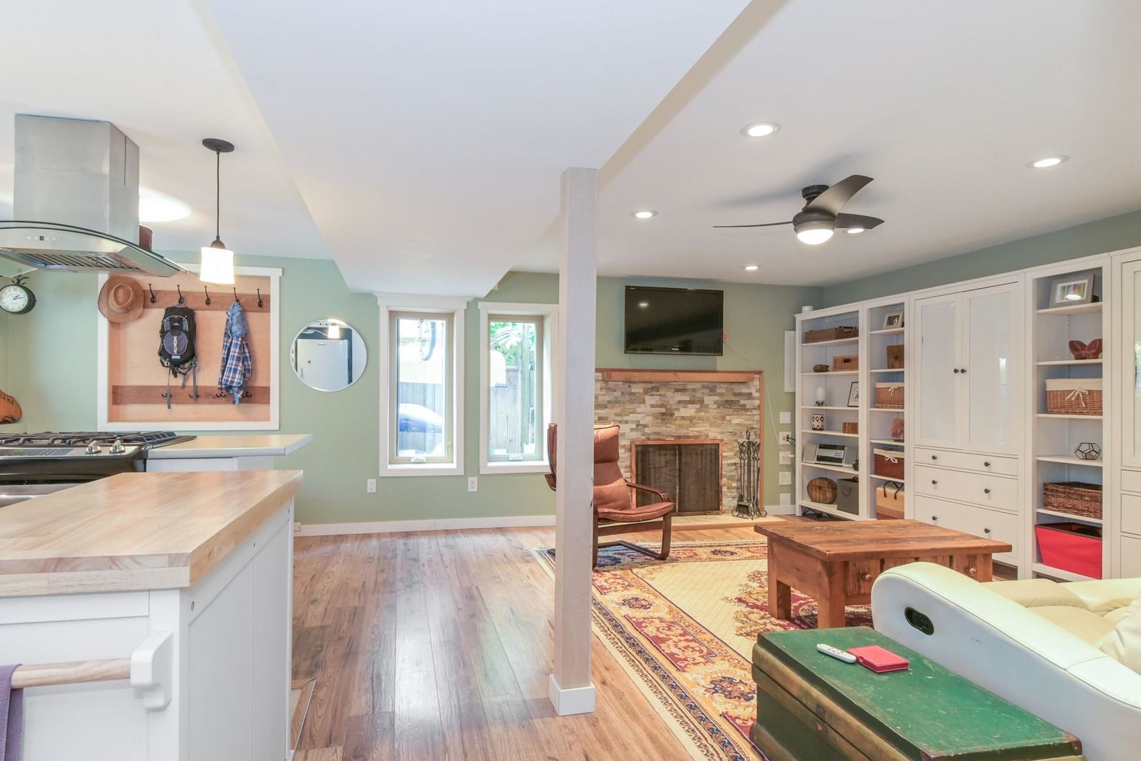 Listing Image 21