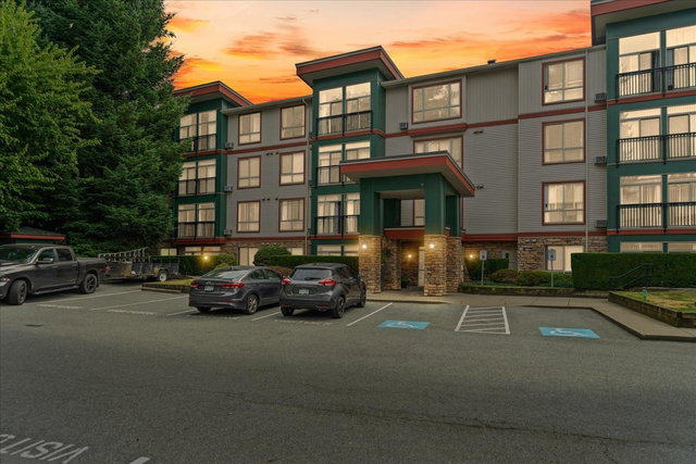 303 - 33485 South Fraser Way