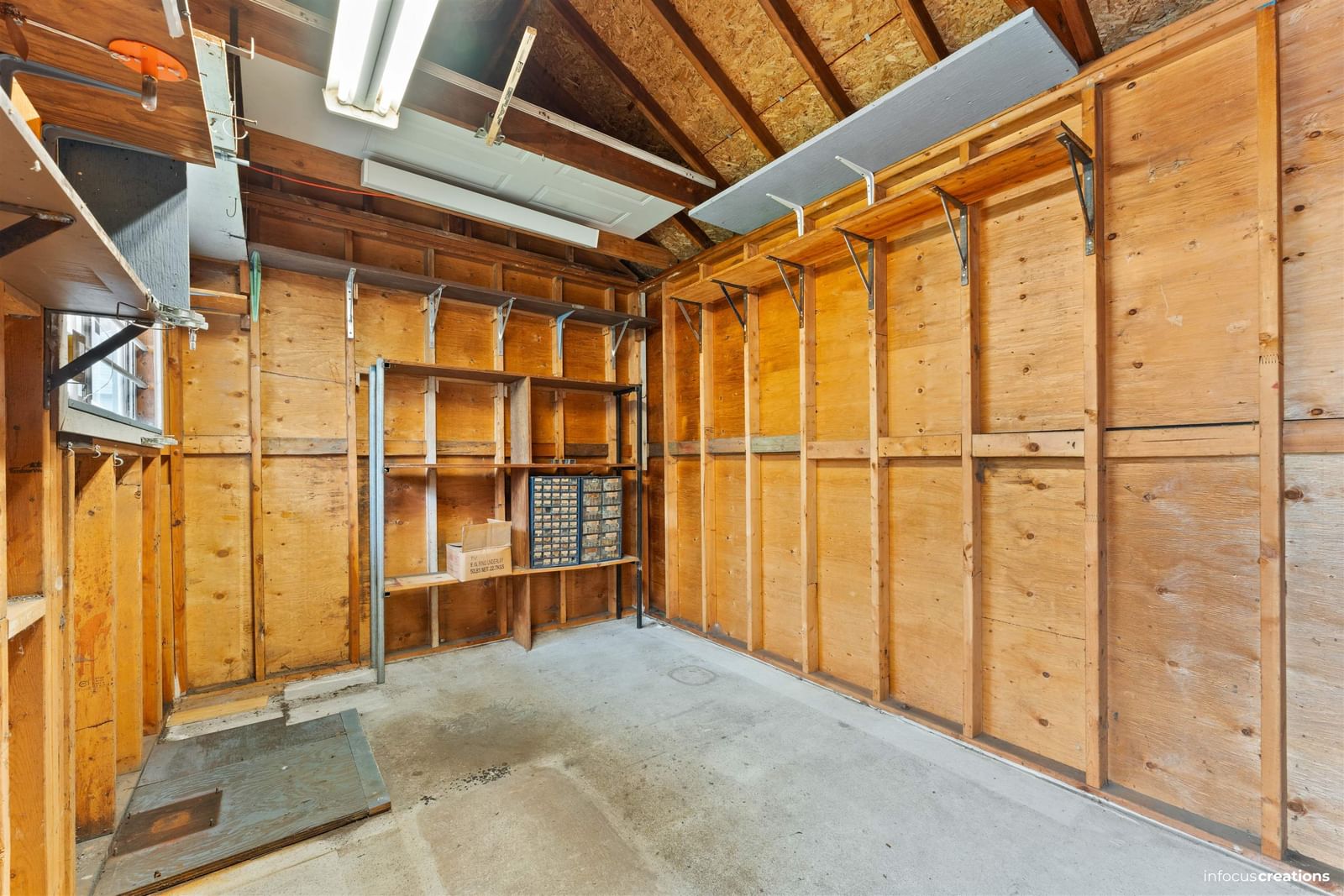Listing Image 28