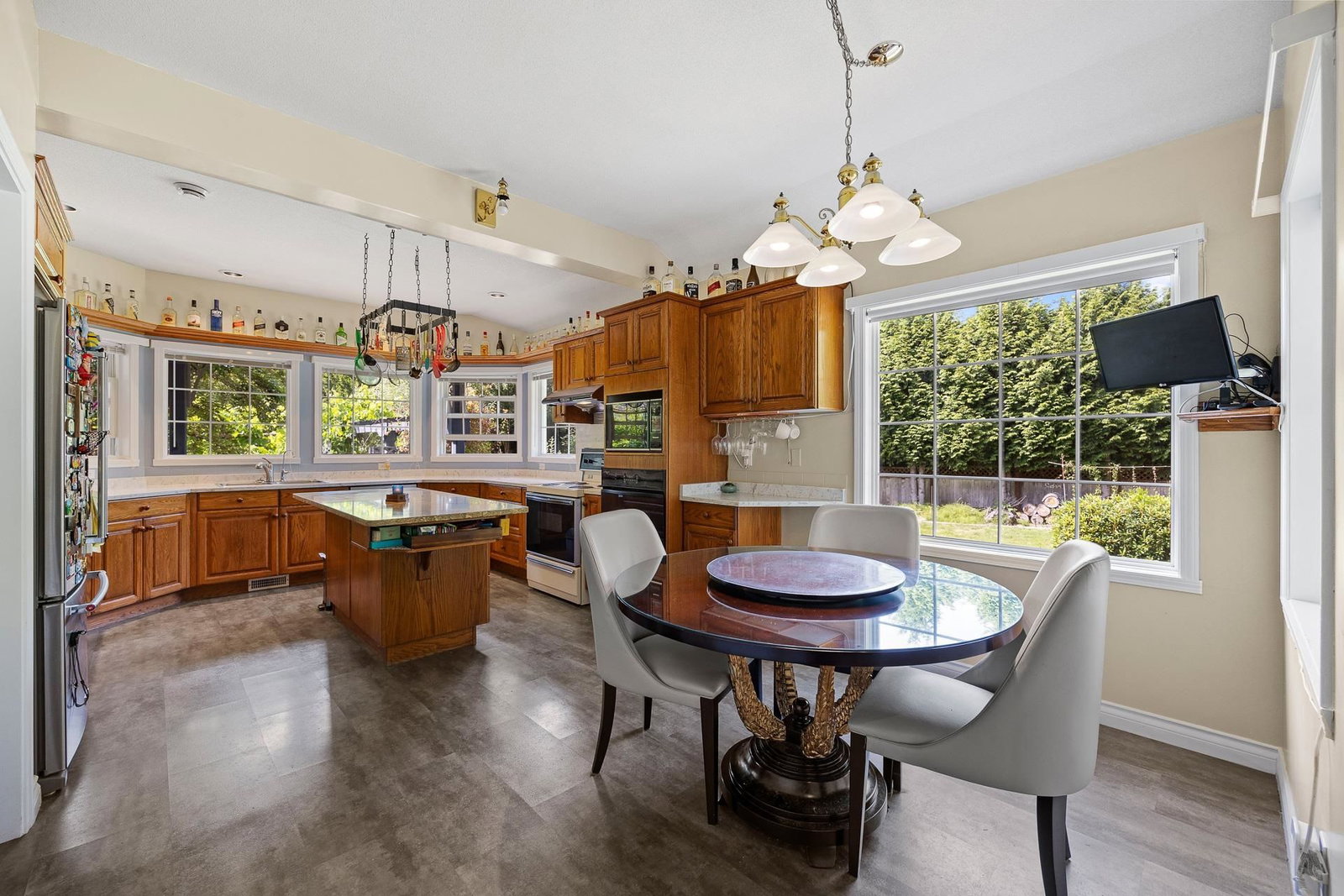 Listing Image 15
