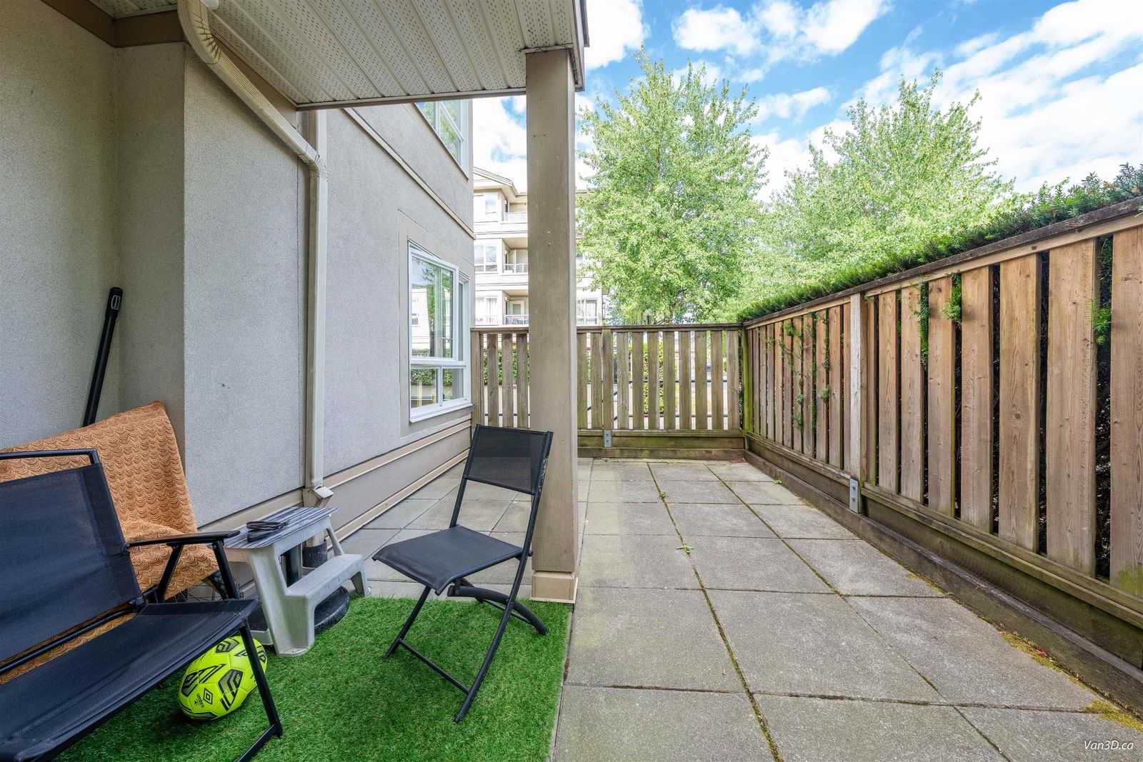 Listing Image 8