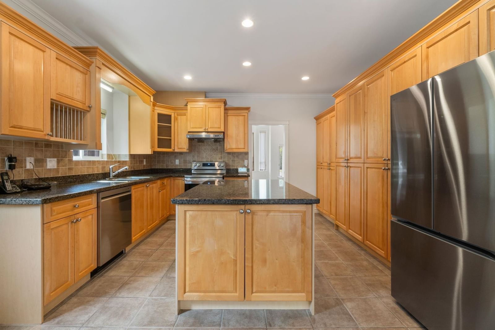 Listing Image 14