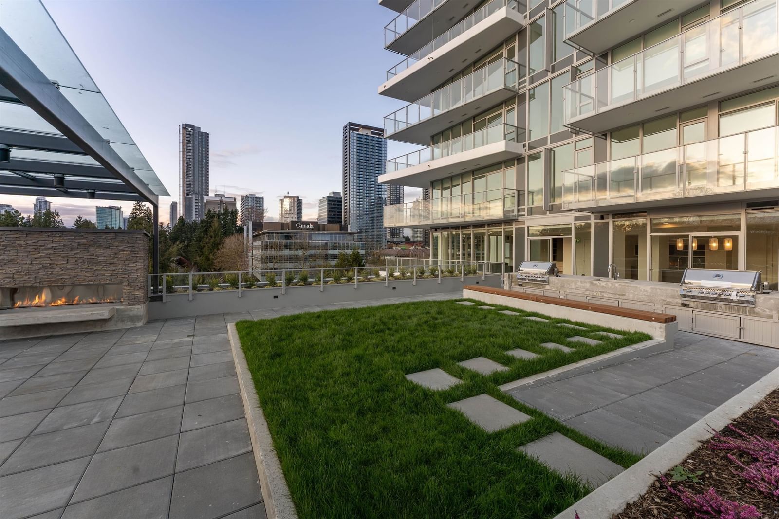 Listing Image 9