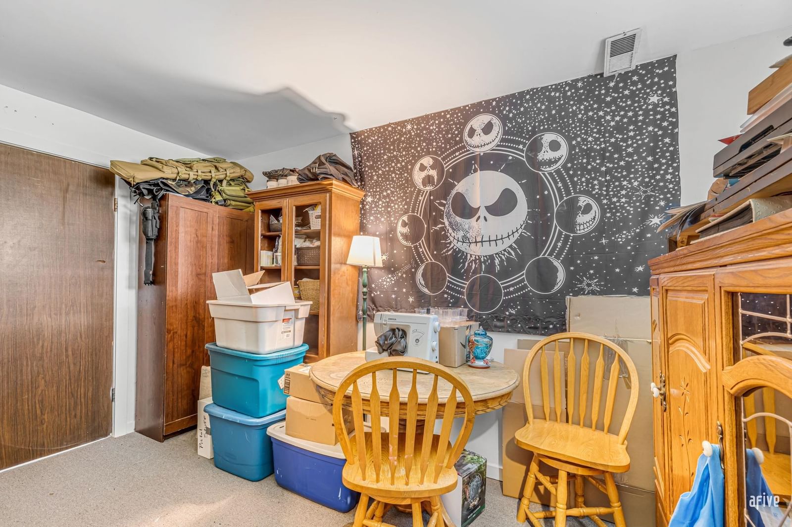 Listing Image 13
