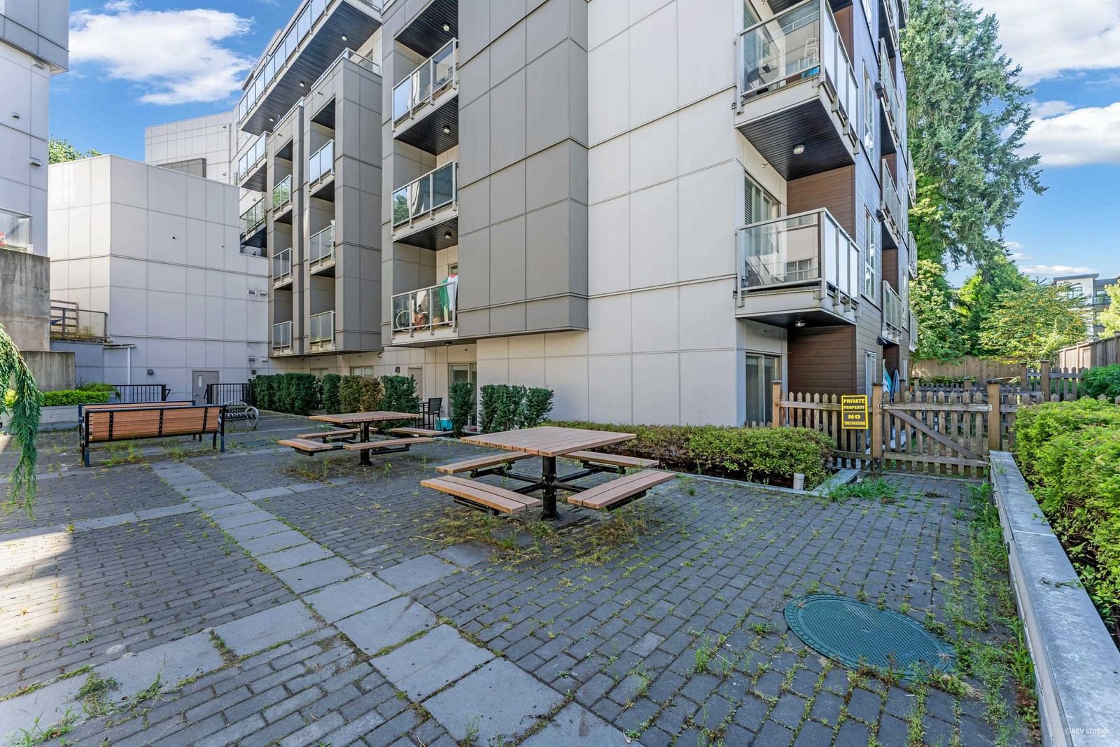 Listing Image 12