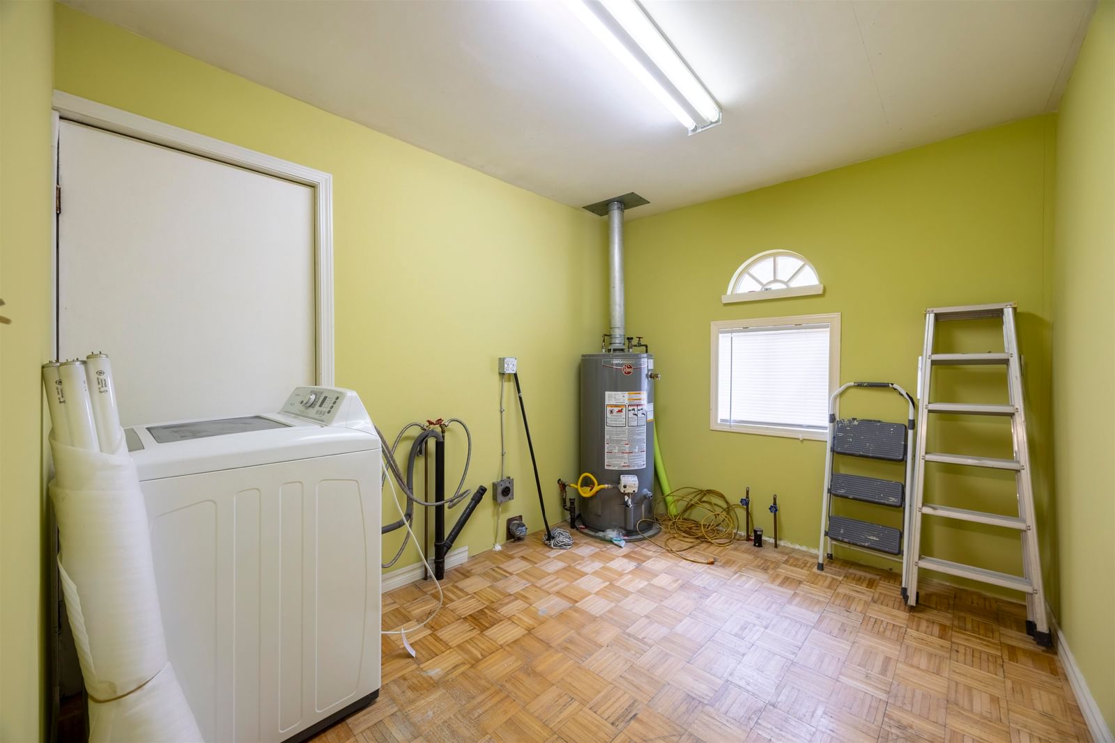 Listing Image 15