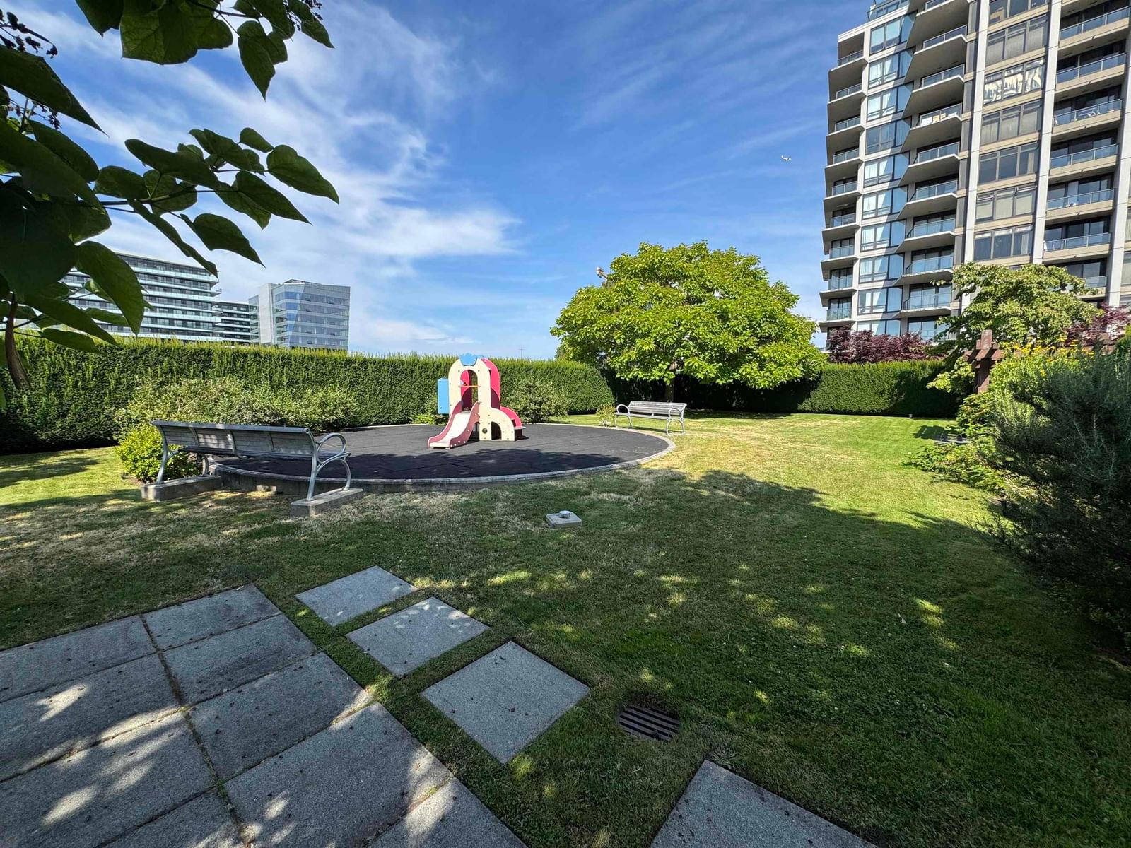 Listing Image 17