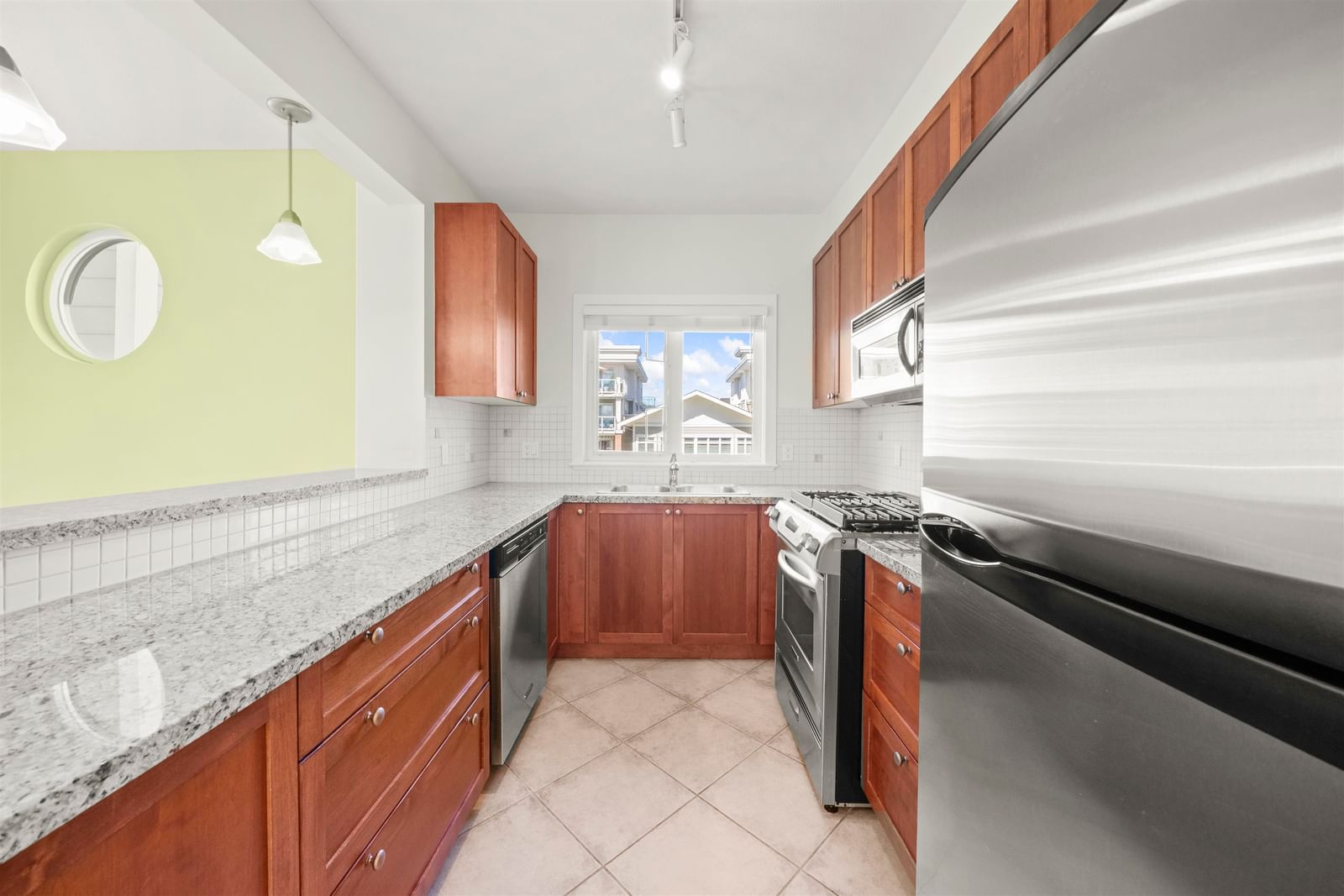 Listing Image 21