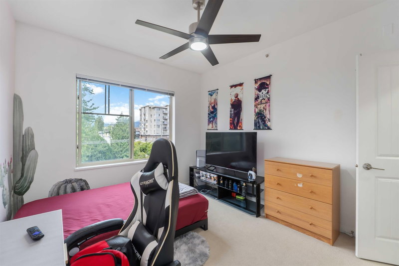 404 - 22290 North Avenue, Maple Ridge, V2X 8Z8 | Image 2