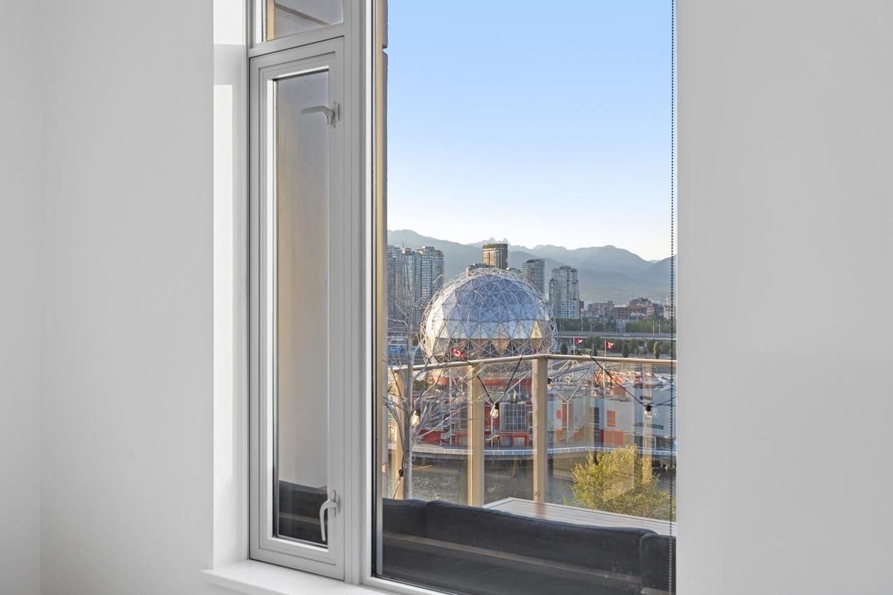 Listing Image 8