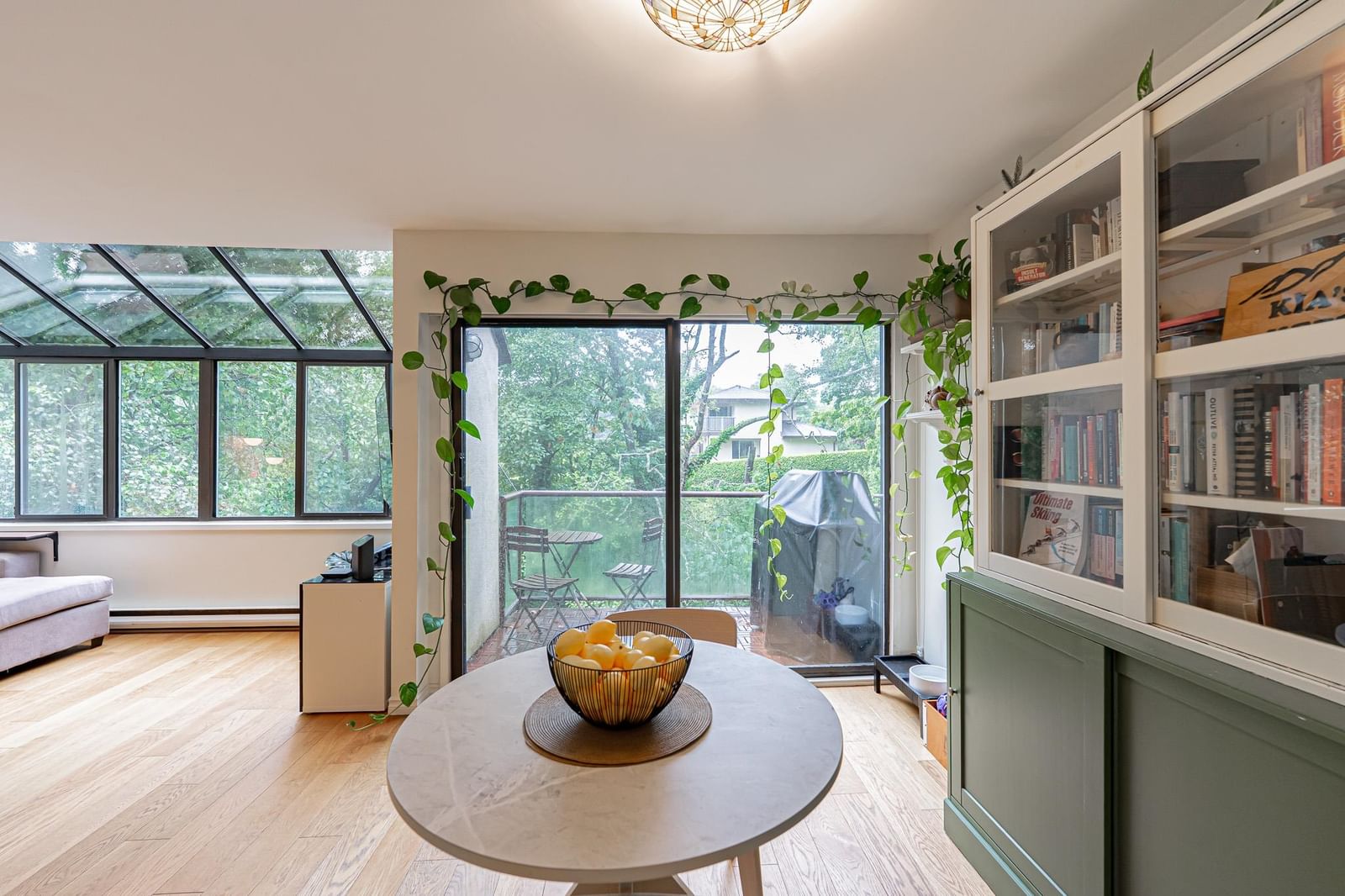 Listing Image 13