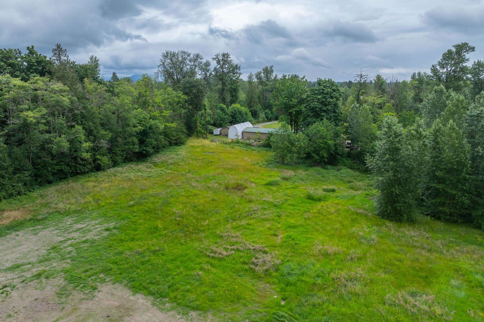 Listing Image 6