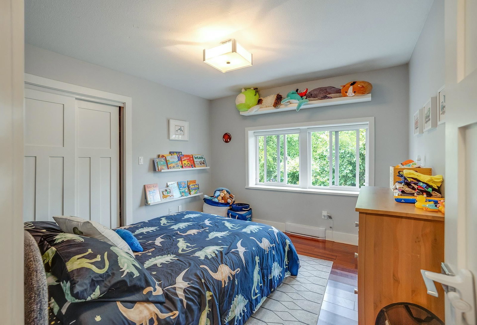 Listing Image 19