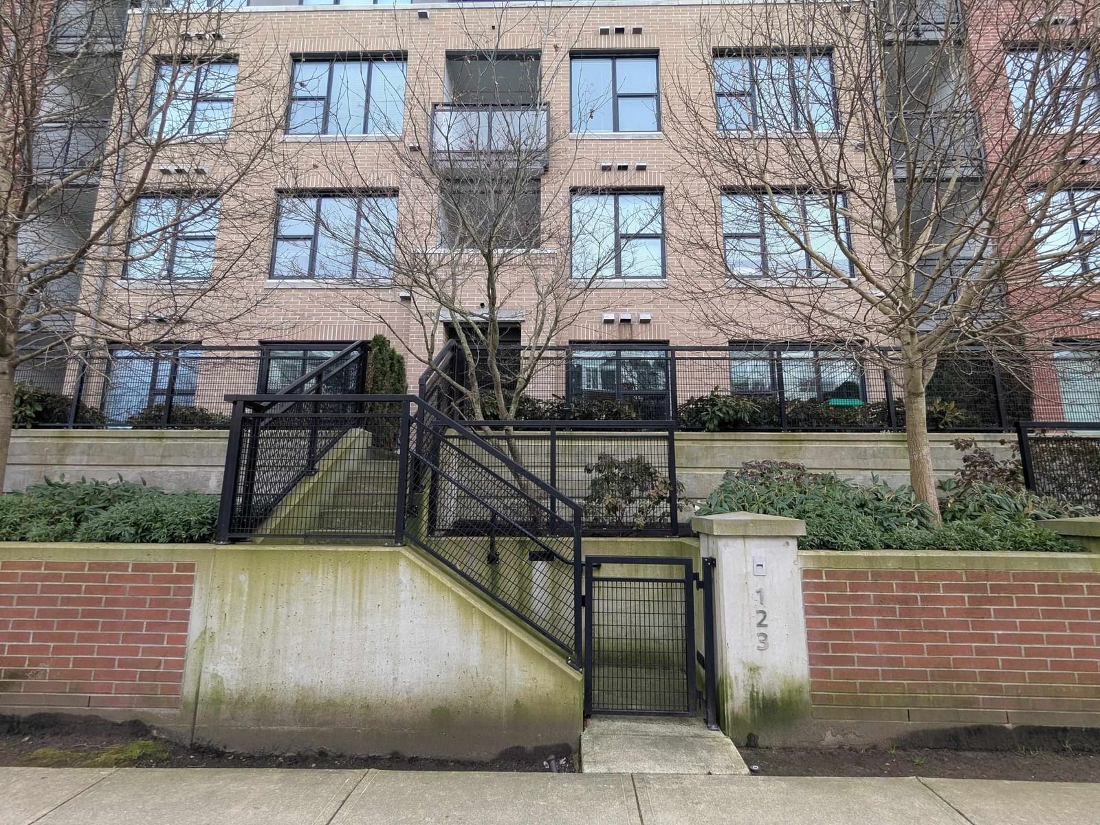 Listing Image 15