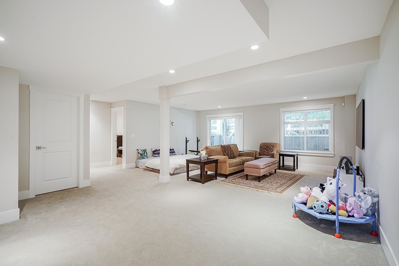 Listing Image 22