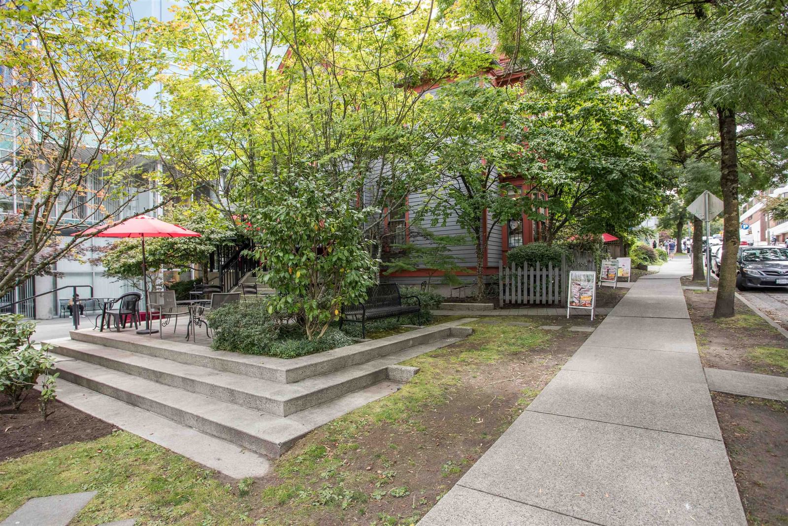 Listing Image 19