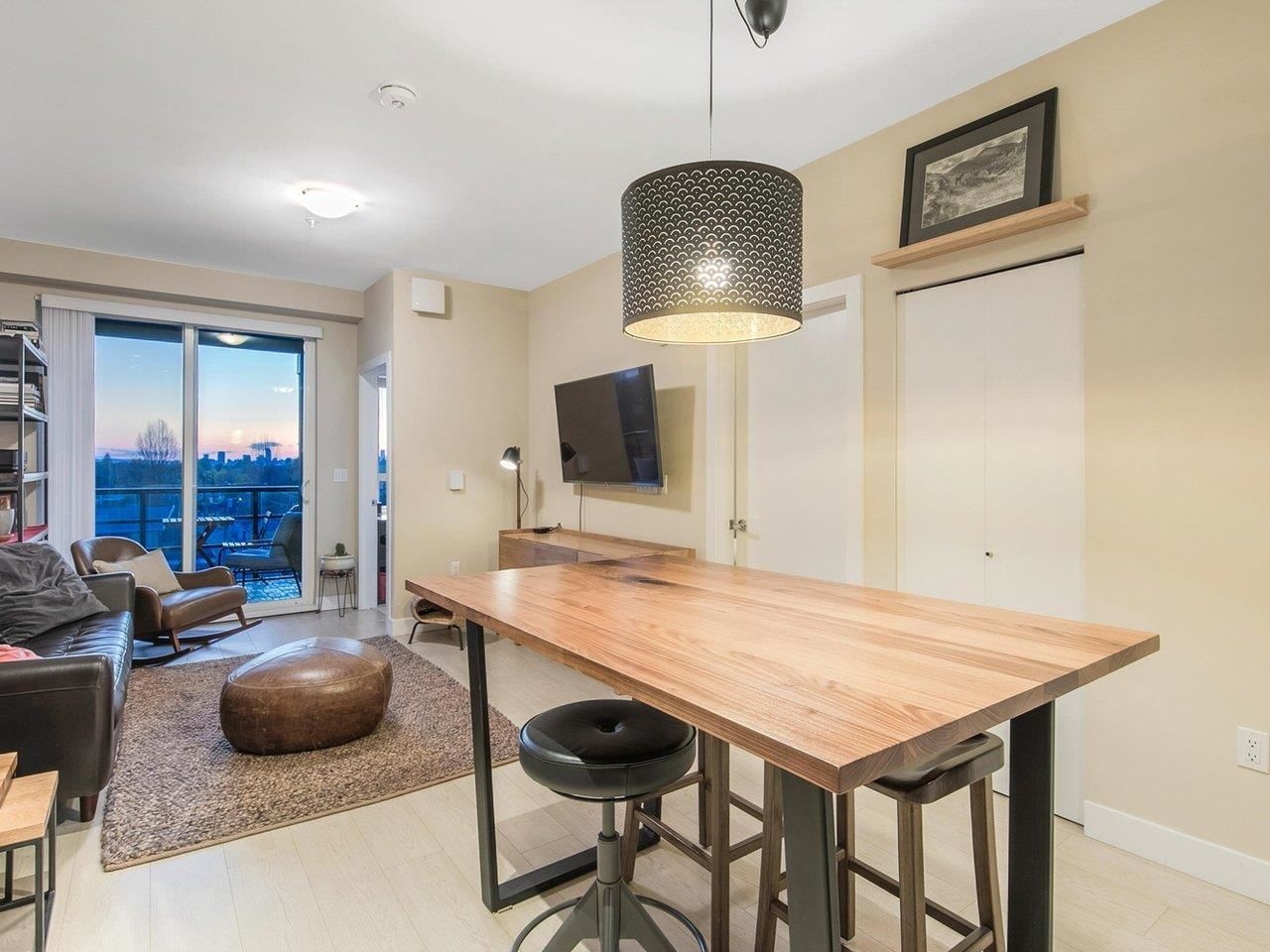 Listing Image 9