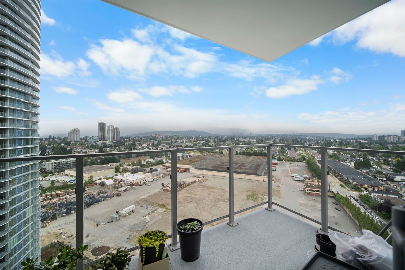 Listing Image 10