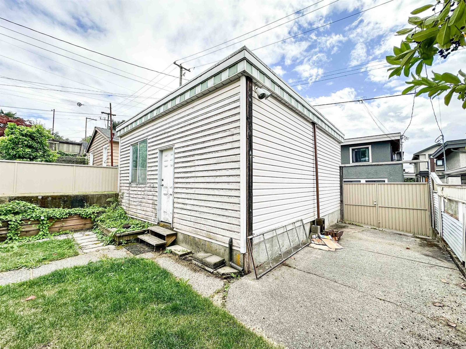 Listing Image 34