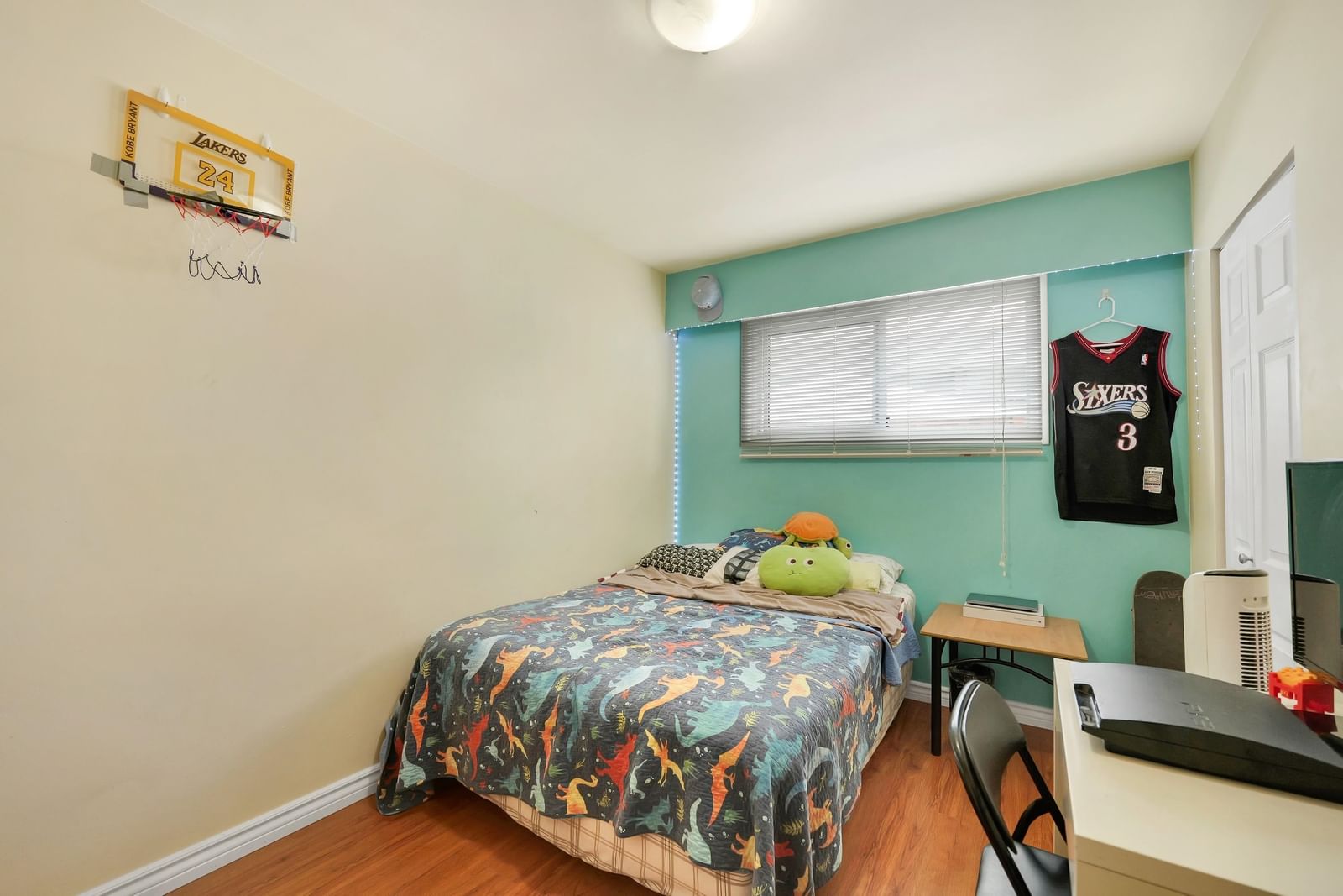 Listing Image 21