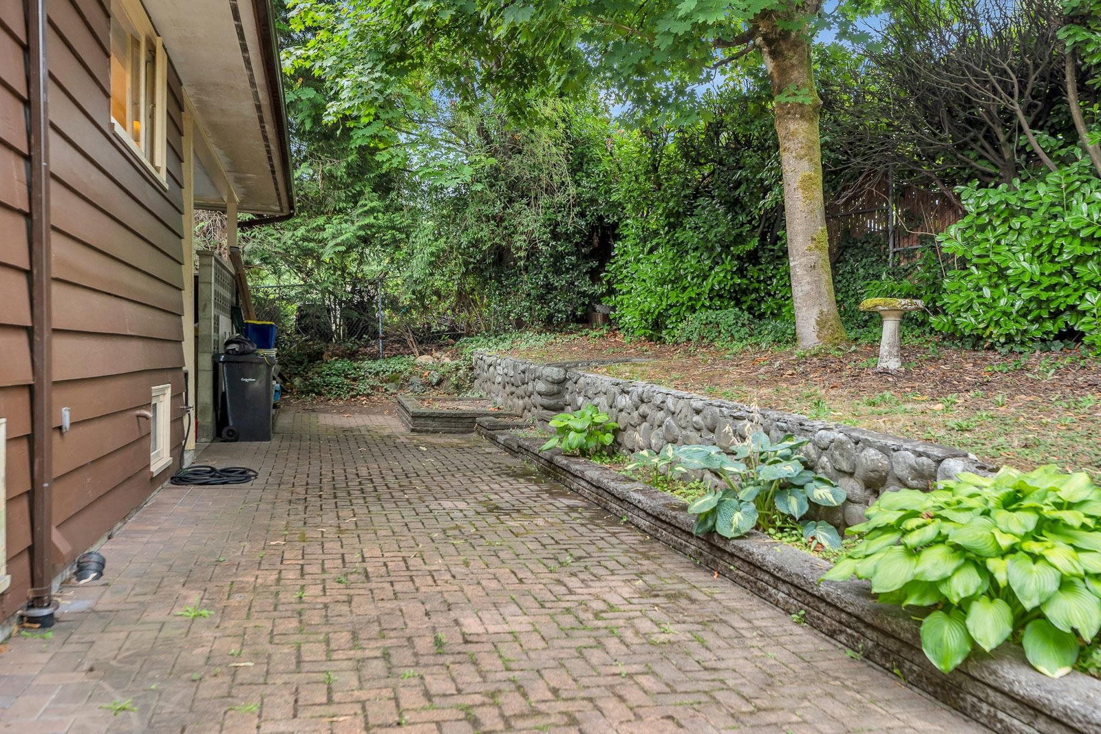 Listing Image 38