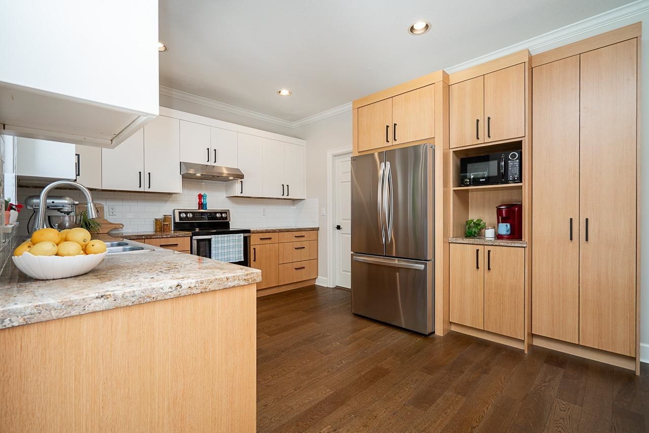 Listing Image 12