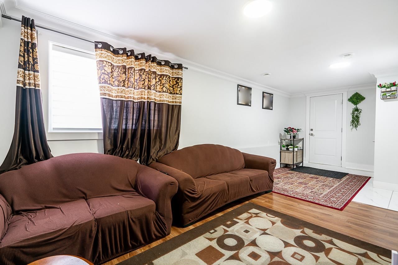 Listing Image 21
