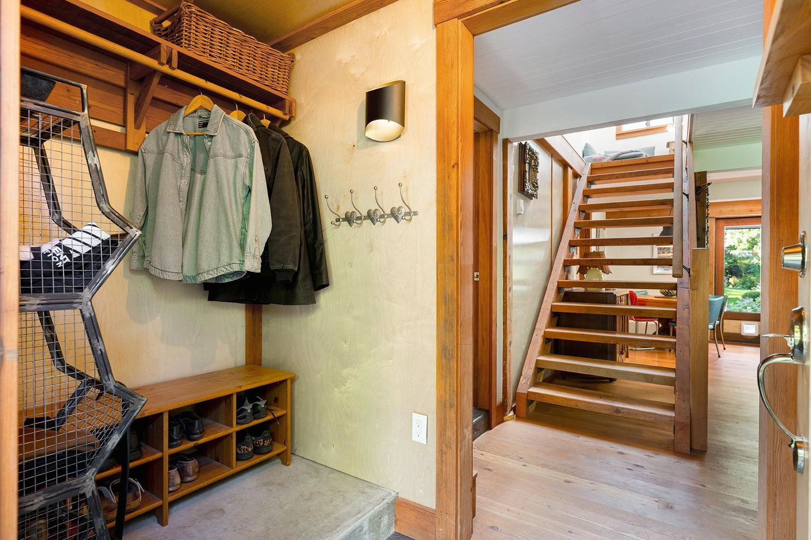 Listing Image 14