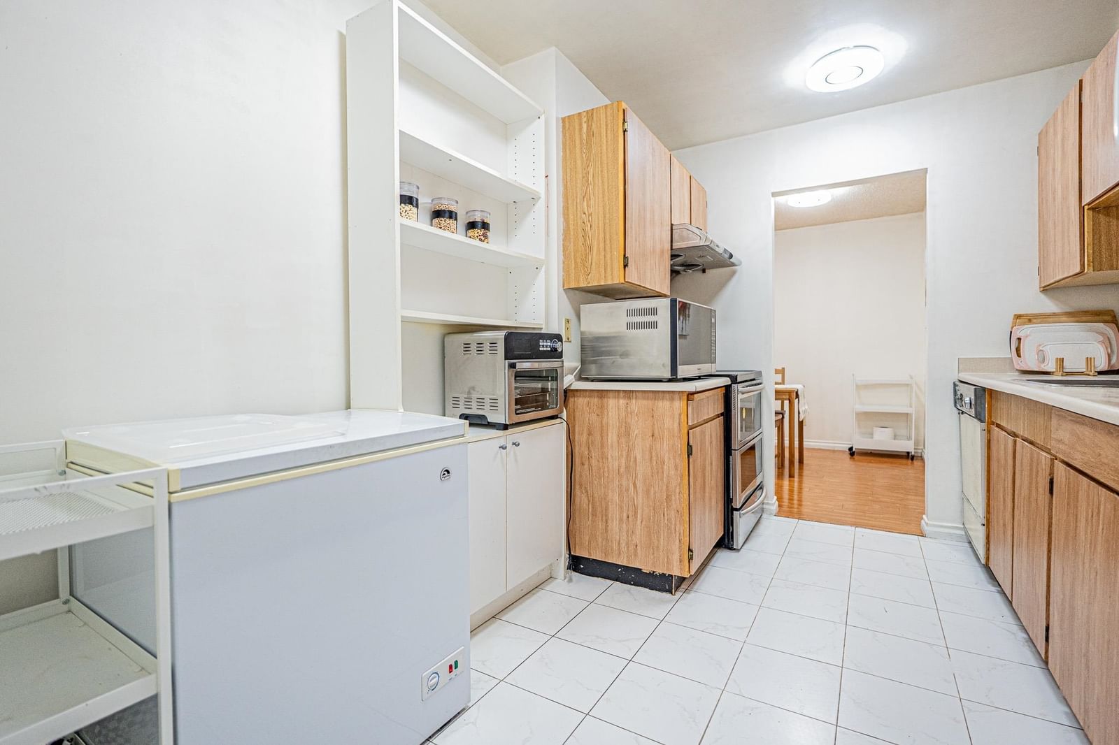 Listing Image 22