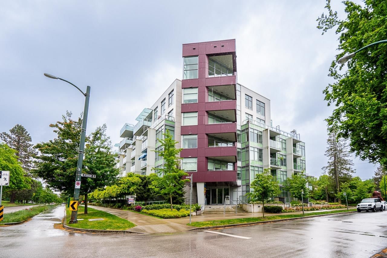 Listing Image 3