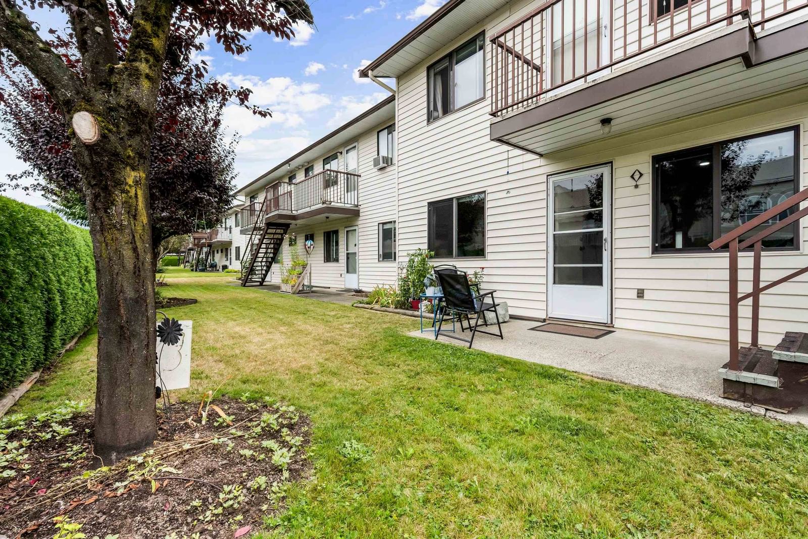 Listing Image 14