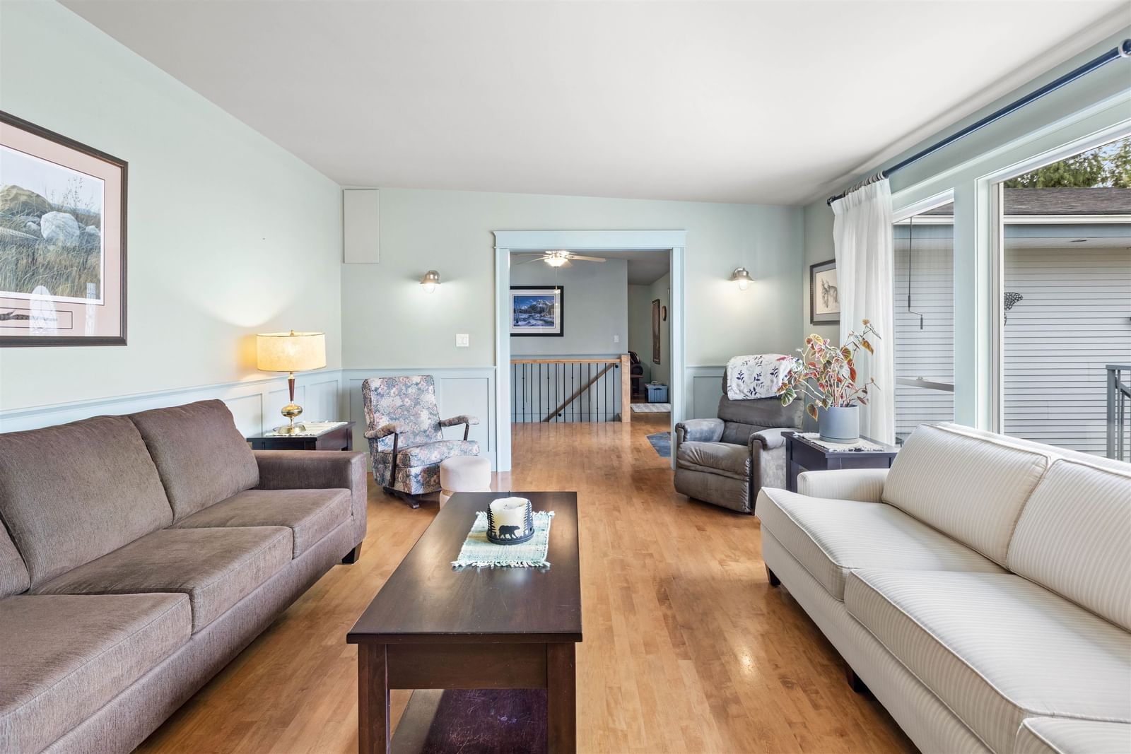 Listing Image 11