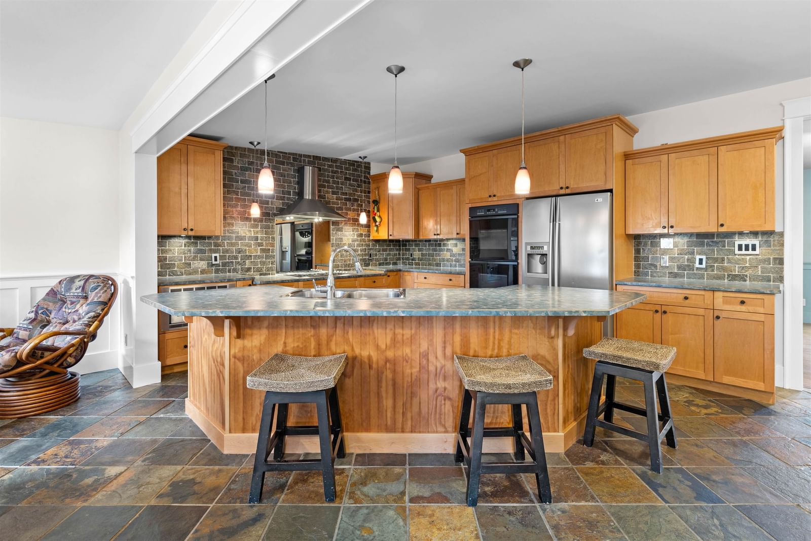 Listing Image 14