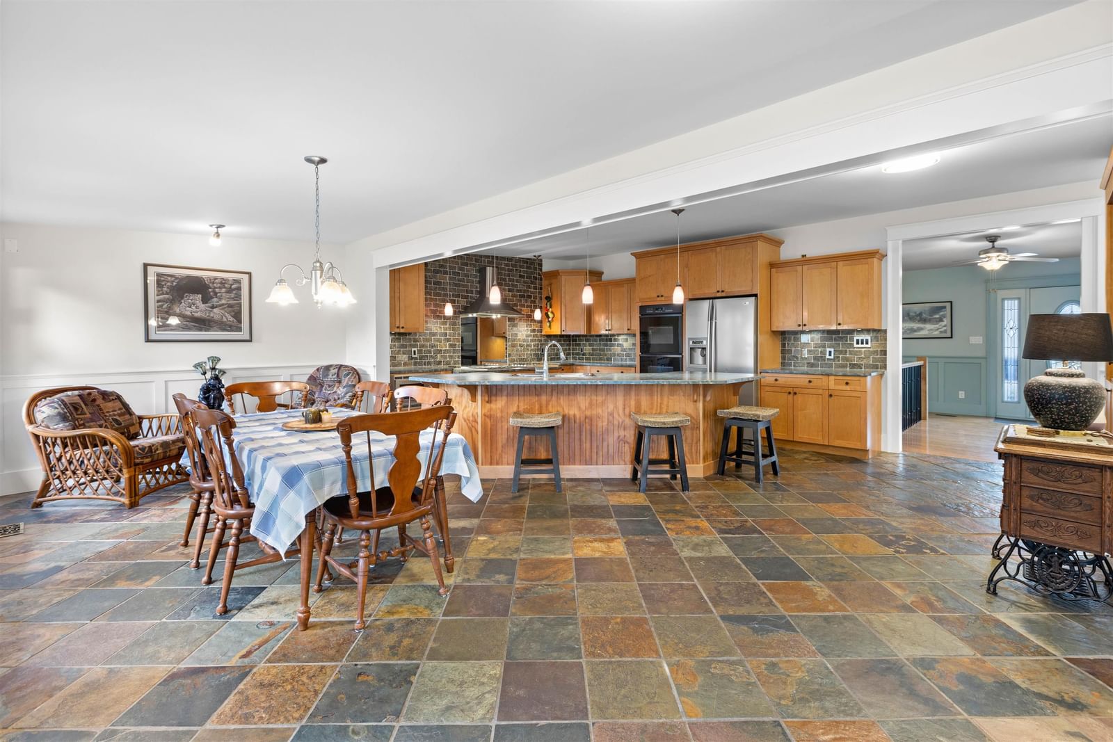 Listing Image 15