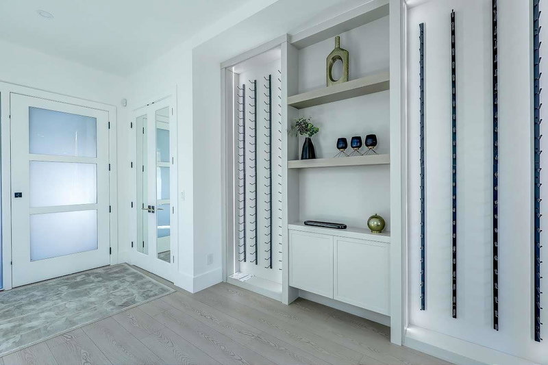 15569 Oxenham Avenue, White Rock, V4B 2J2 | Image 2