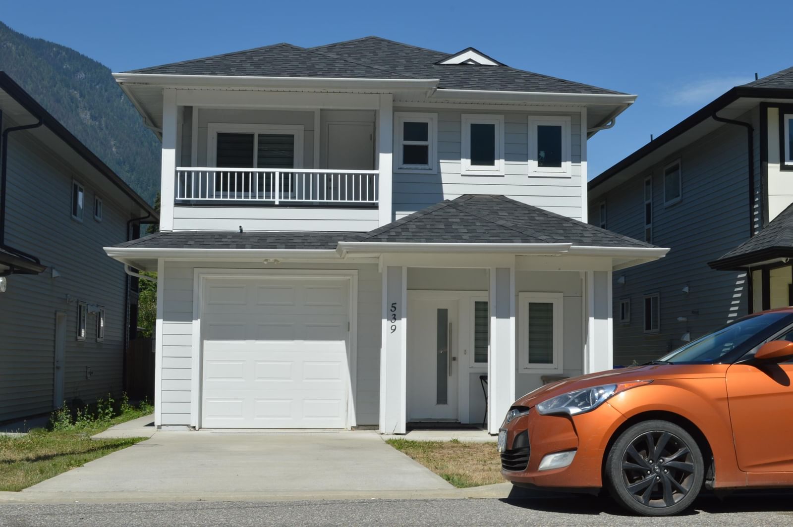 Listing Image 4