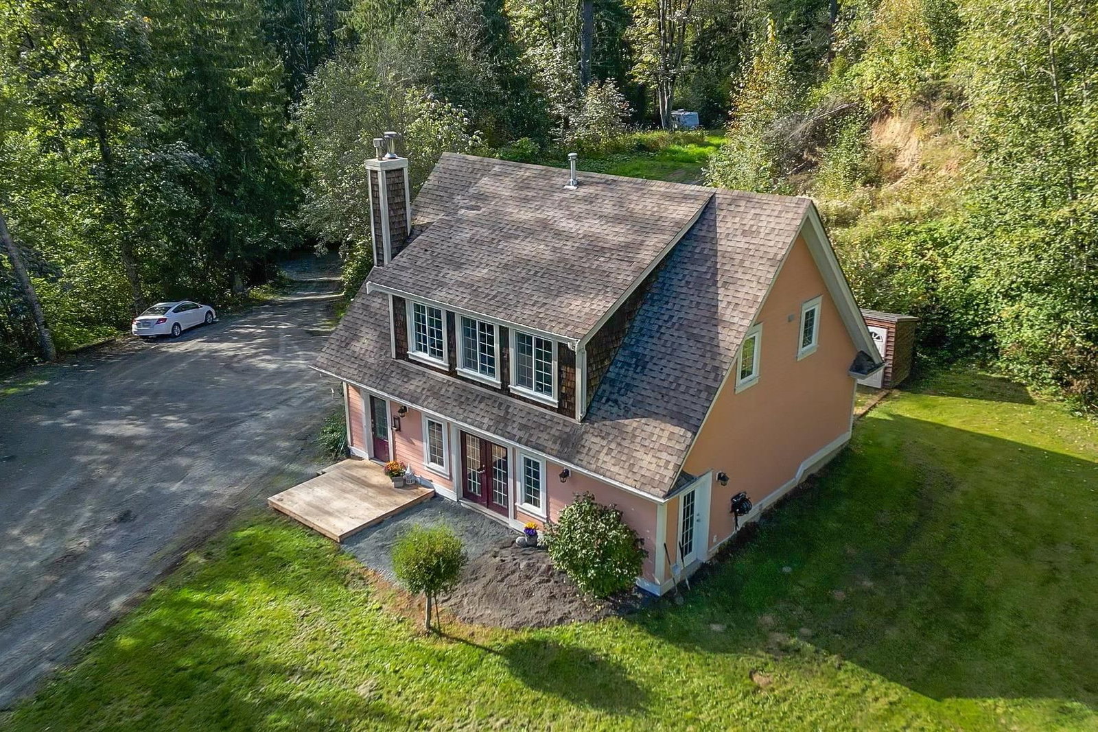 Listing Image 4