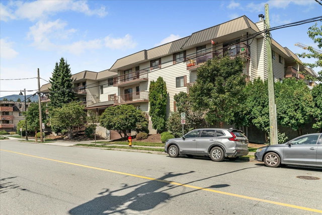 108 - 45749 Spadina Avenue