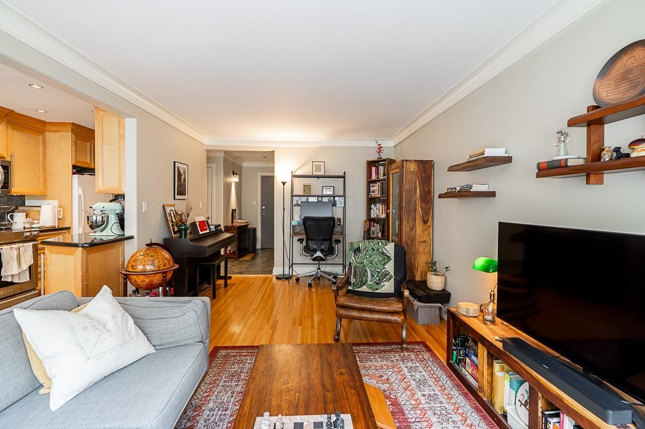 Listing Image 5