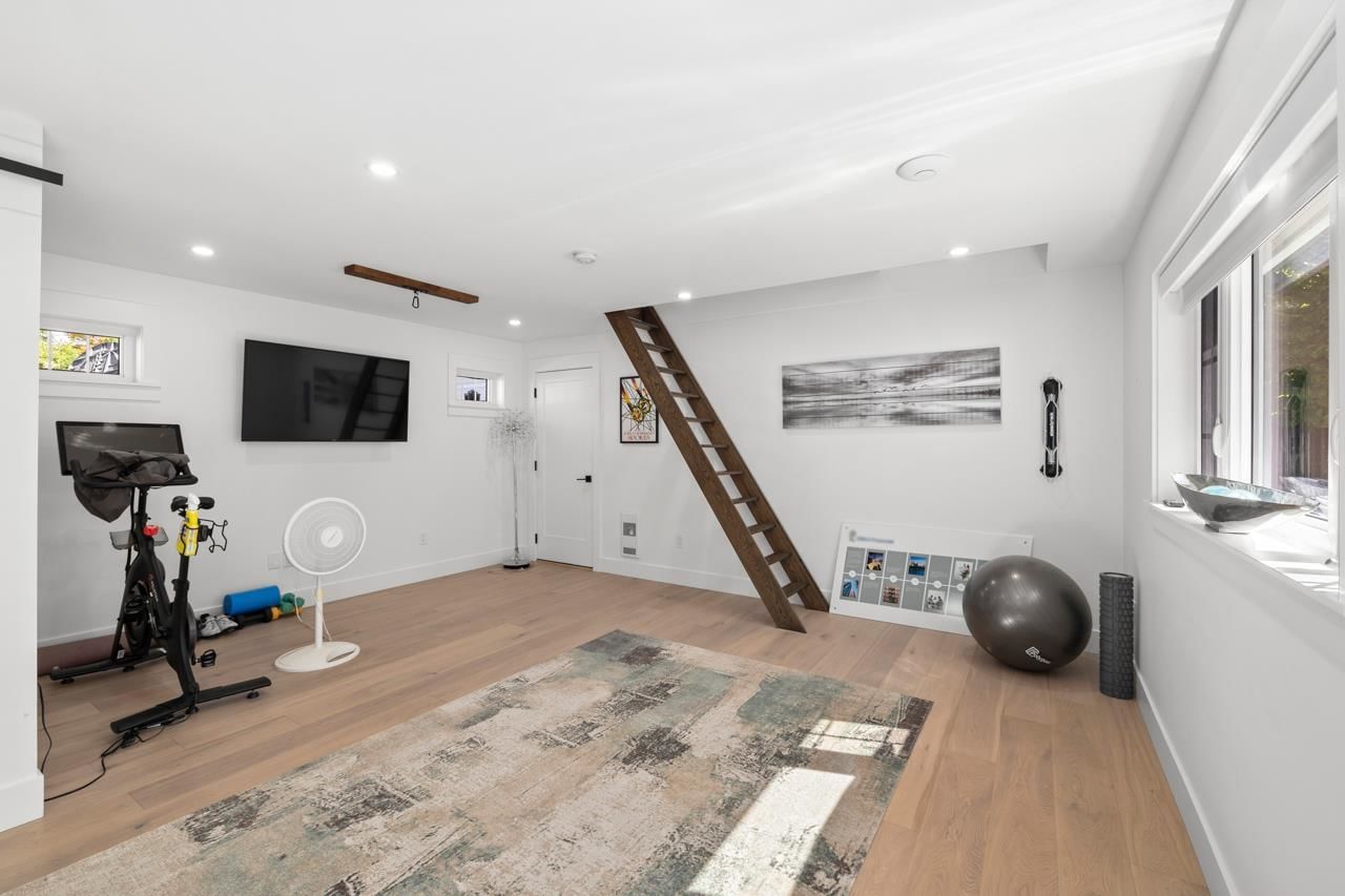 Listing Image 25