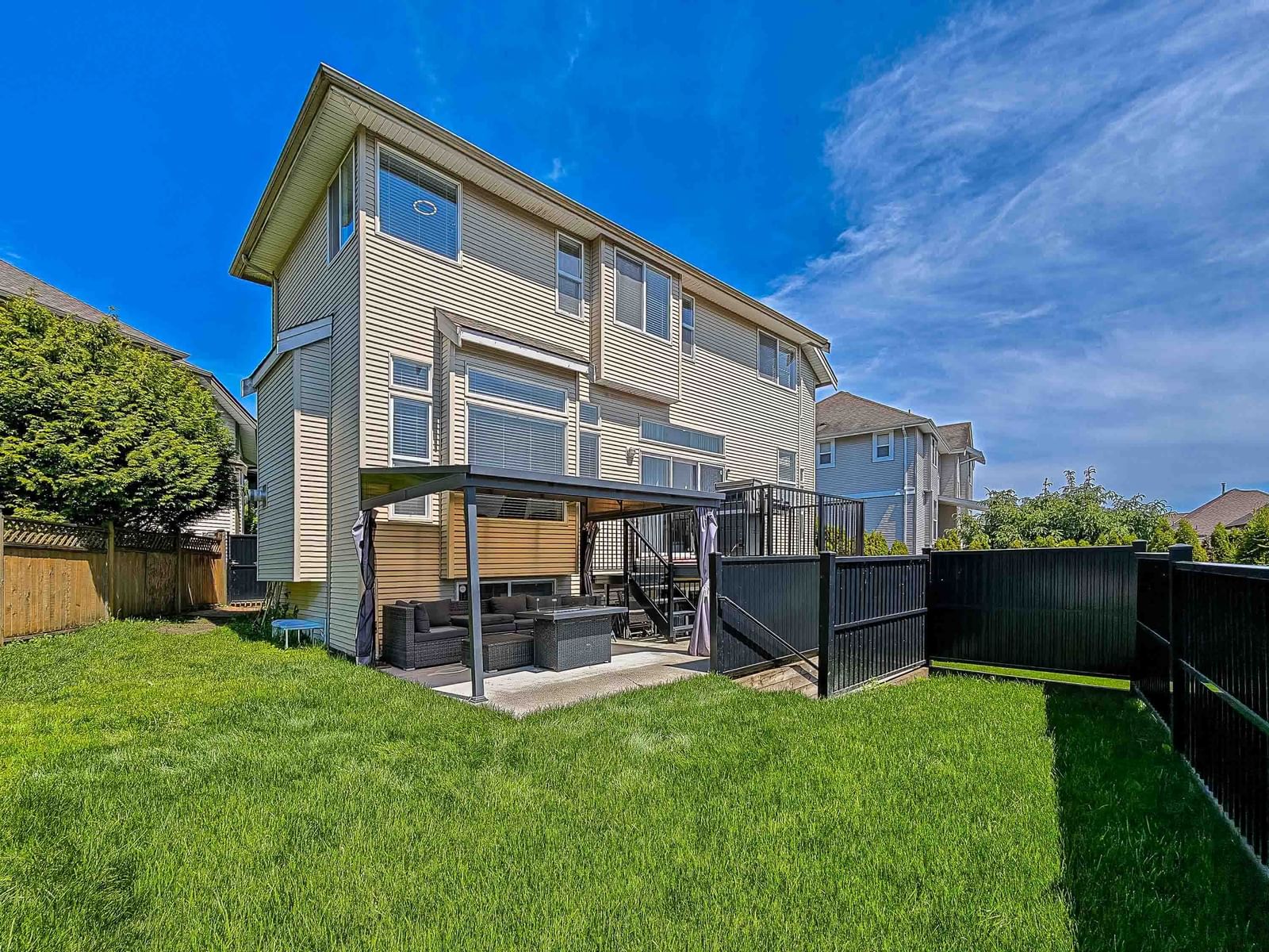 Listing Image 10