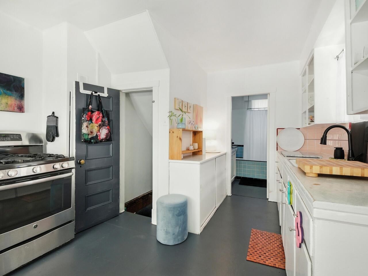 Listing Image 14
