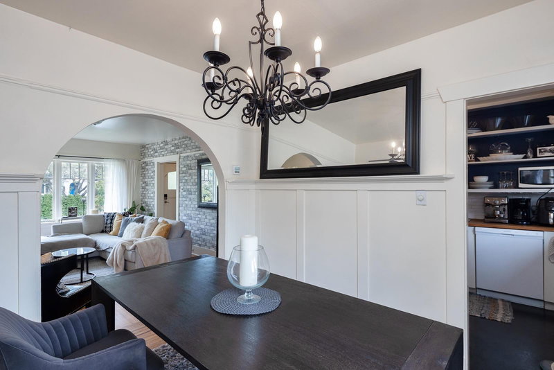 1325/27 Laburnum Street, Vancouver, V6J 3W4 | Image 3