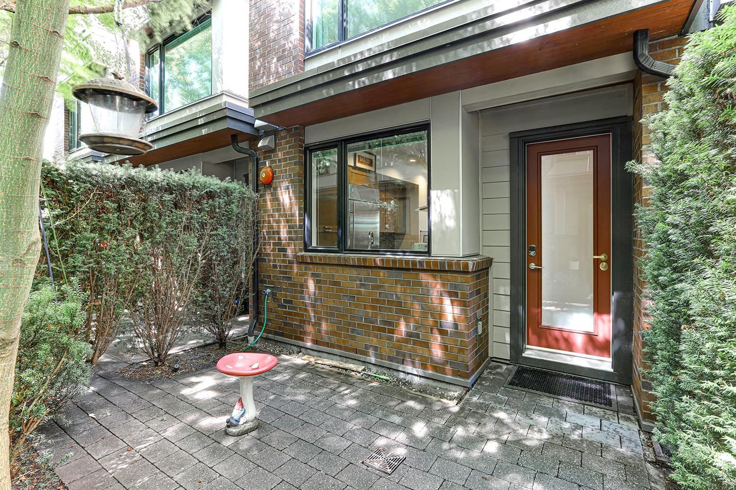 Listing Image 11