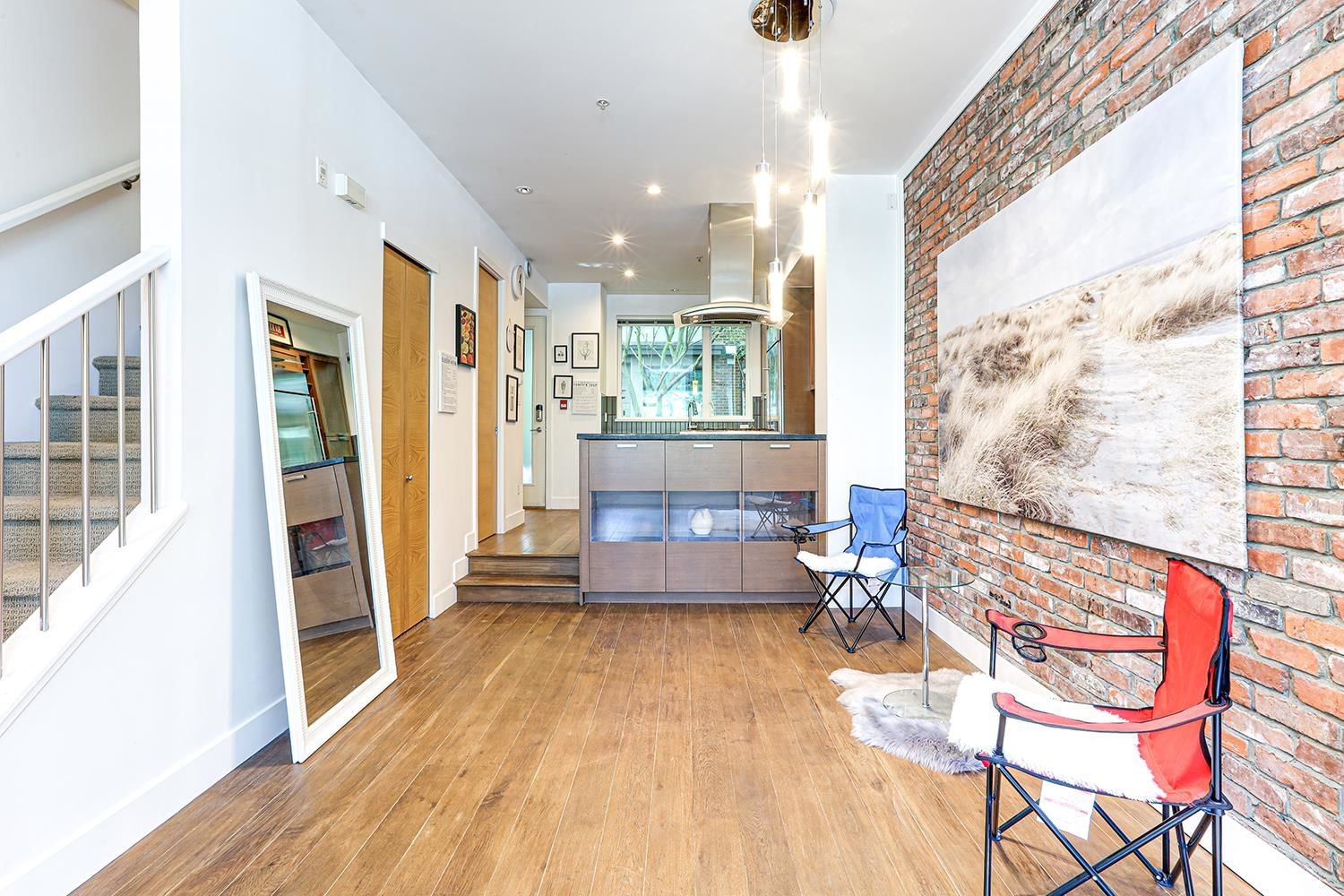 Listing Image 17