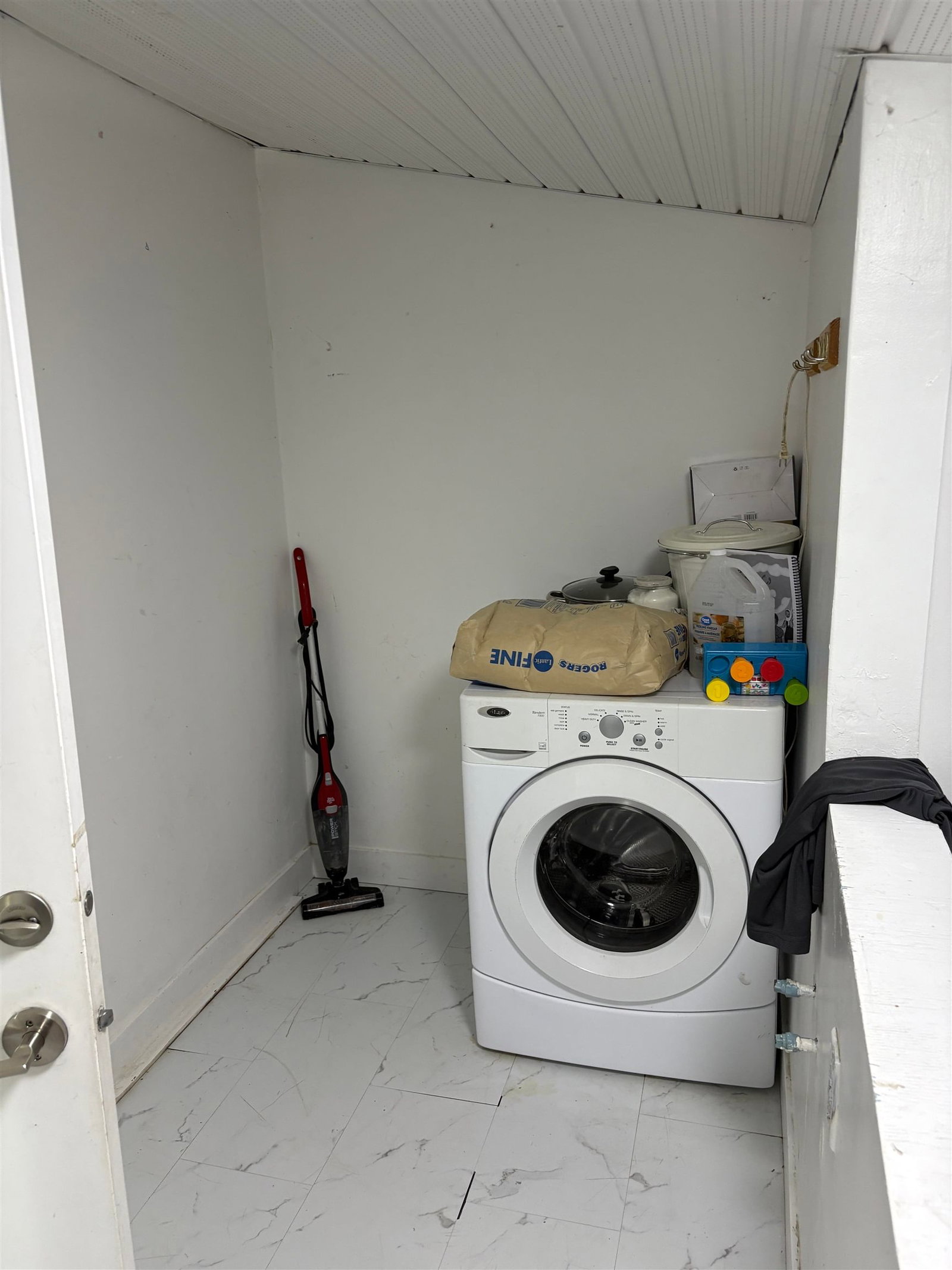 Listing Image 13