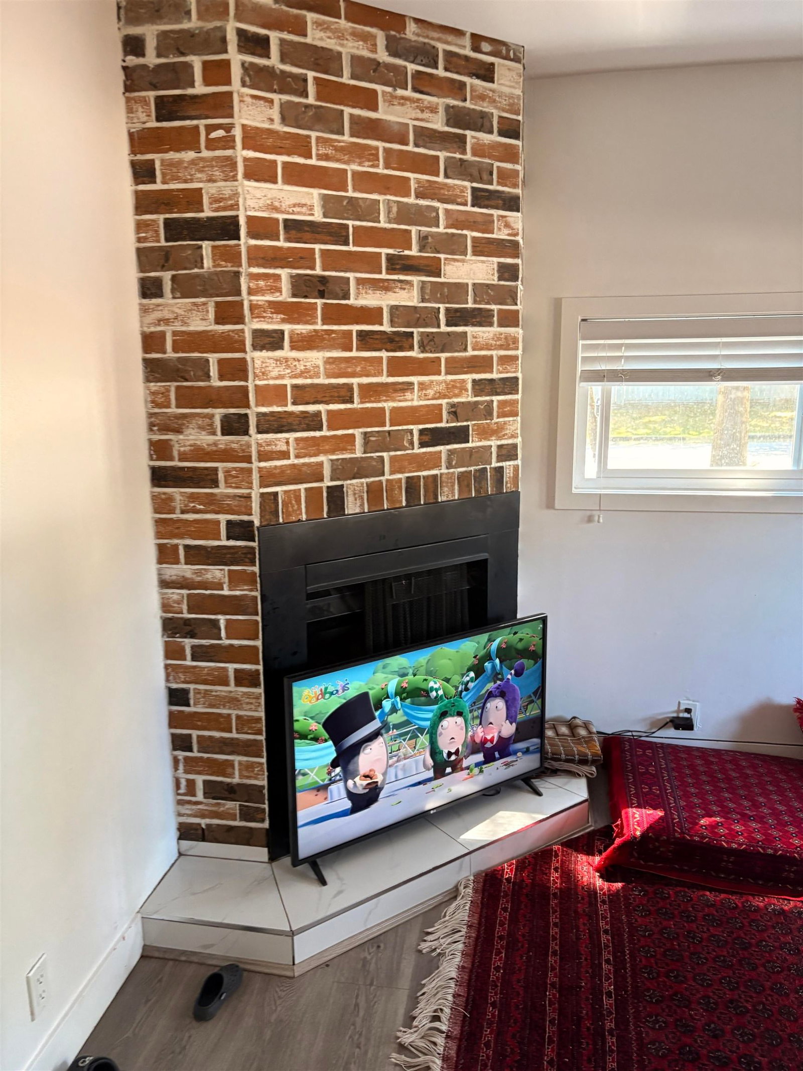 Listing Image 5