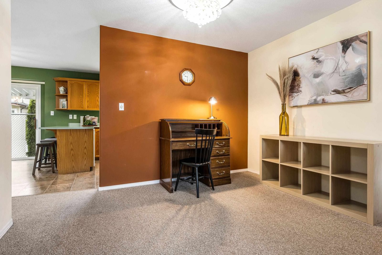 Listing Image 12