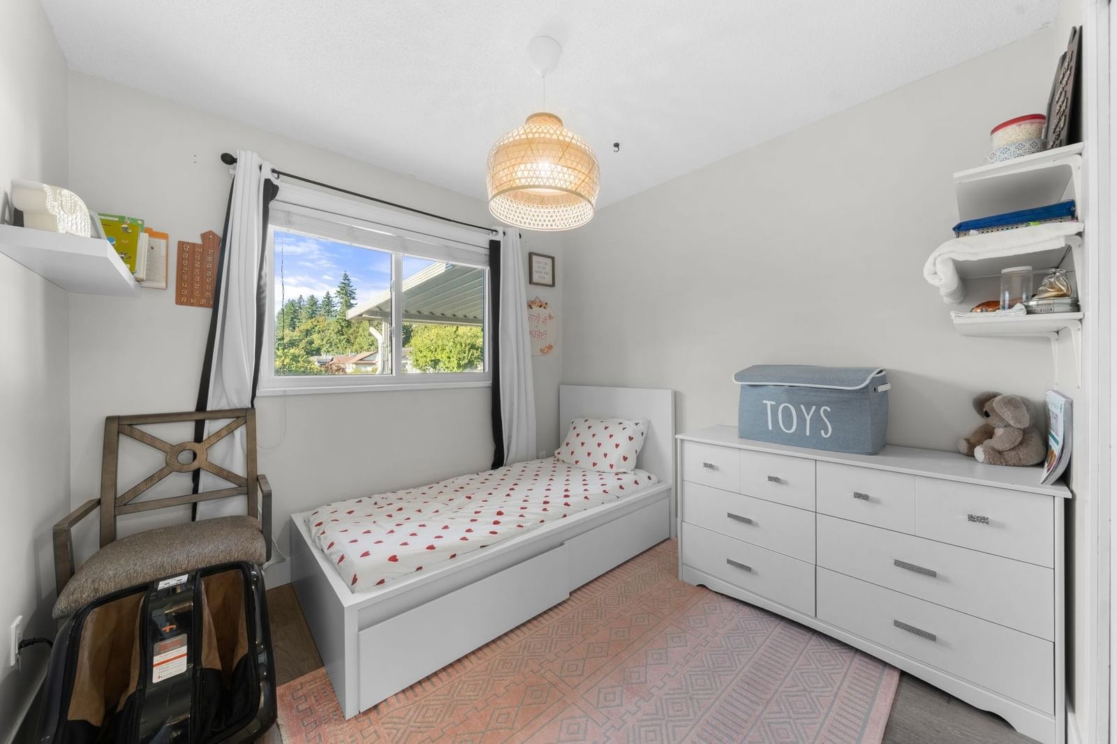 Listing Image 19